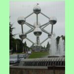 Atomium - model molekuly železa (výška 102 m)