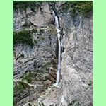 mohutný vodopád Cascata di Fanes (cca 80 m)