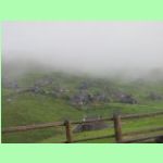 vzácná chvilka - pohled na Velika Planina s pastýřskými obydlí